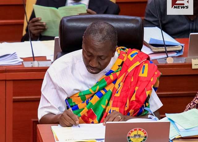 Afenyo-Markin gives GH¢104,000 to Volta students to settle fees