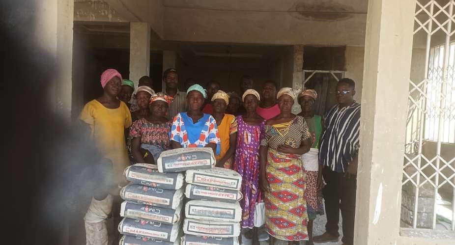 Lawyer Isang Sylvester donates cement to 22 households