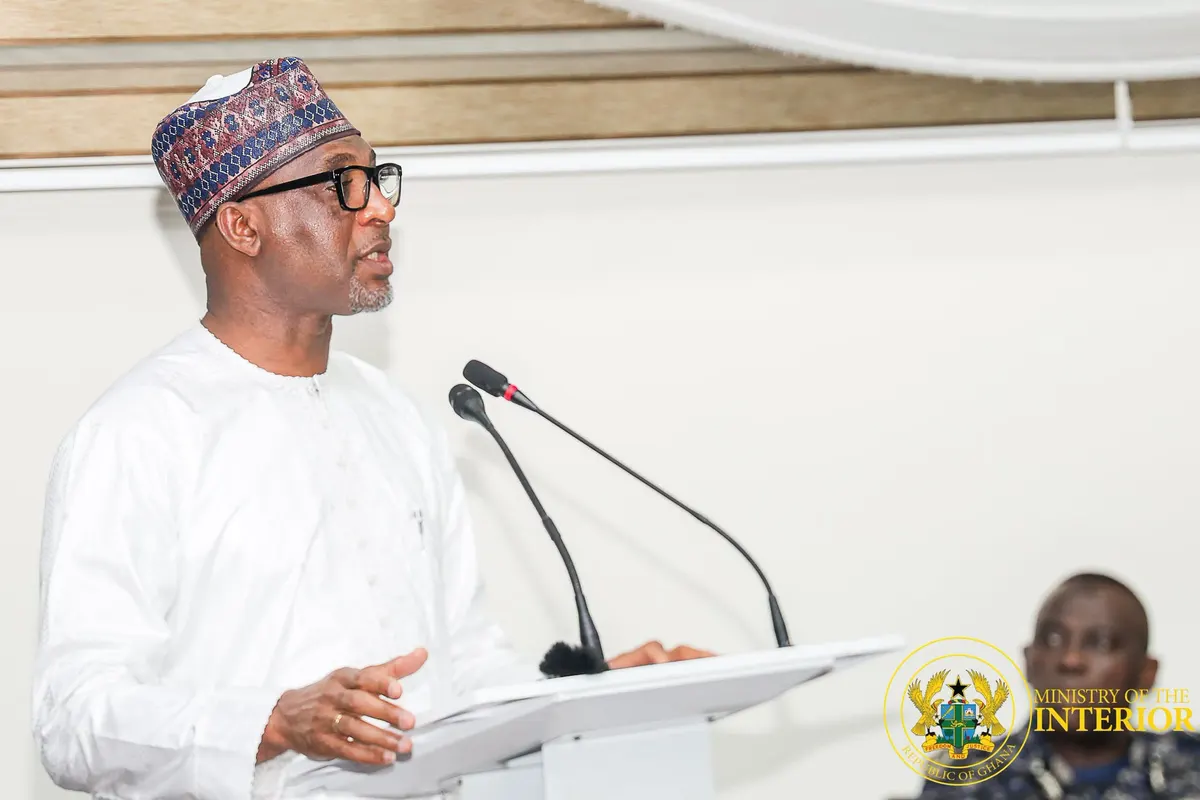 10 security recruits dismissed for flouting no mobile phone rules - Interior Minister