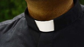 Tragedy as Nigerian pastor collapses, dies during sermon at funeral in Rivers