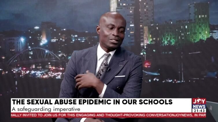 ‘Some teachers fight male students over schoolgirls’ — Teacher alleges